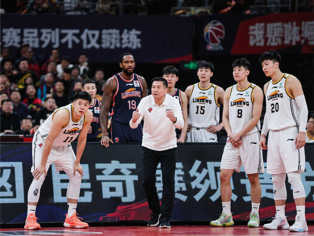 韋德雕像的 韋德雕像的