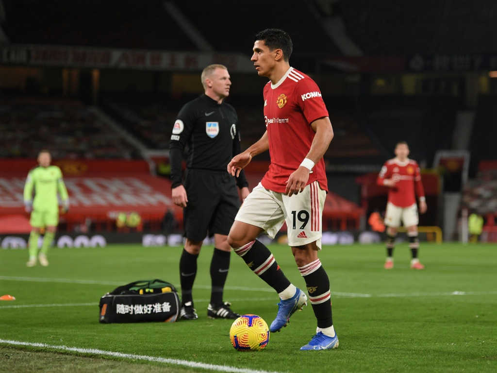 博主：梅州原计划周末集合冬训，今天通知归队备战中超 ​​​.